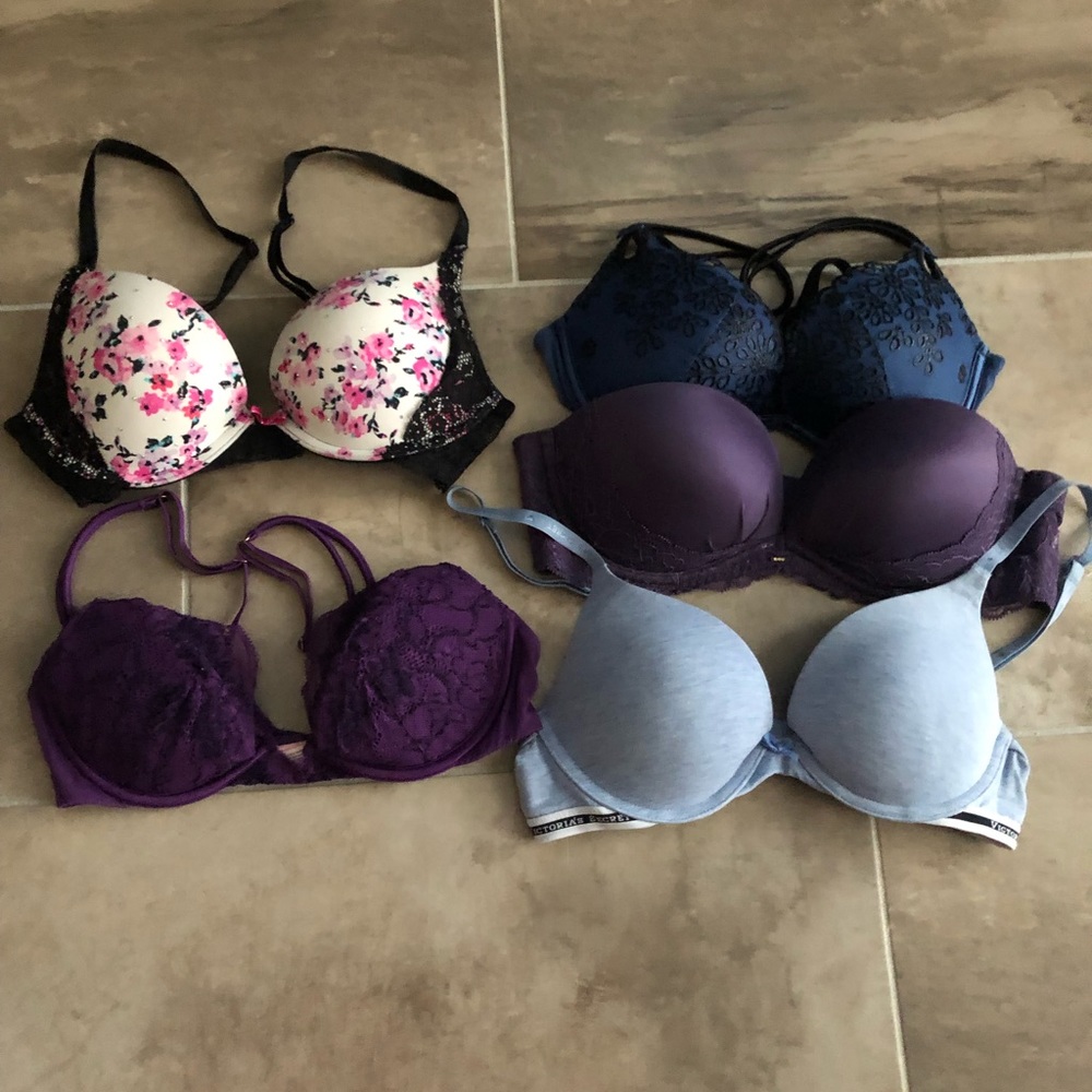 5 Victoria’s Secret bras!